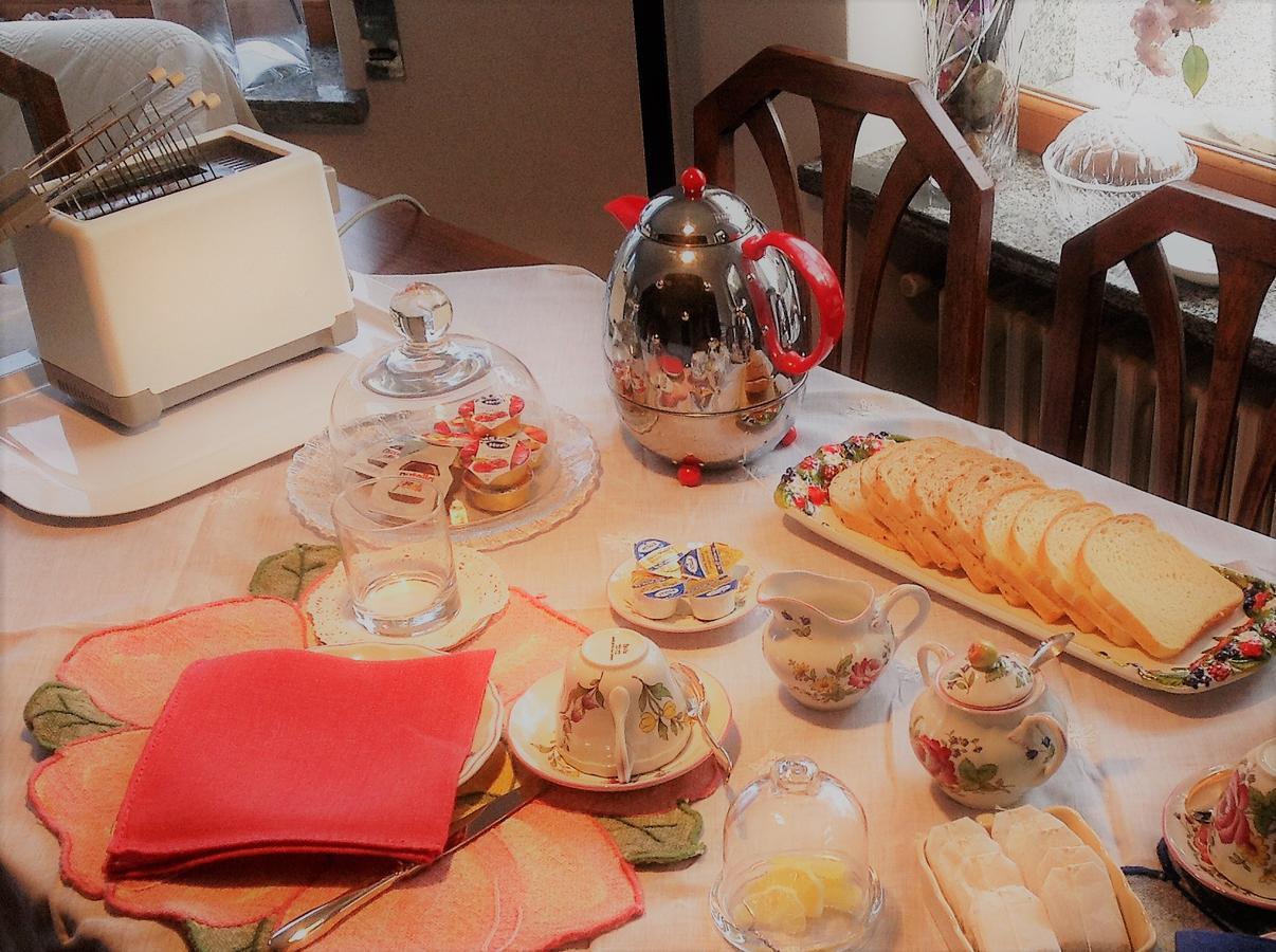 Bed and Breakfast Il Gelsomino Gignese Exterior foto
